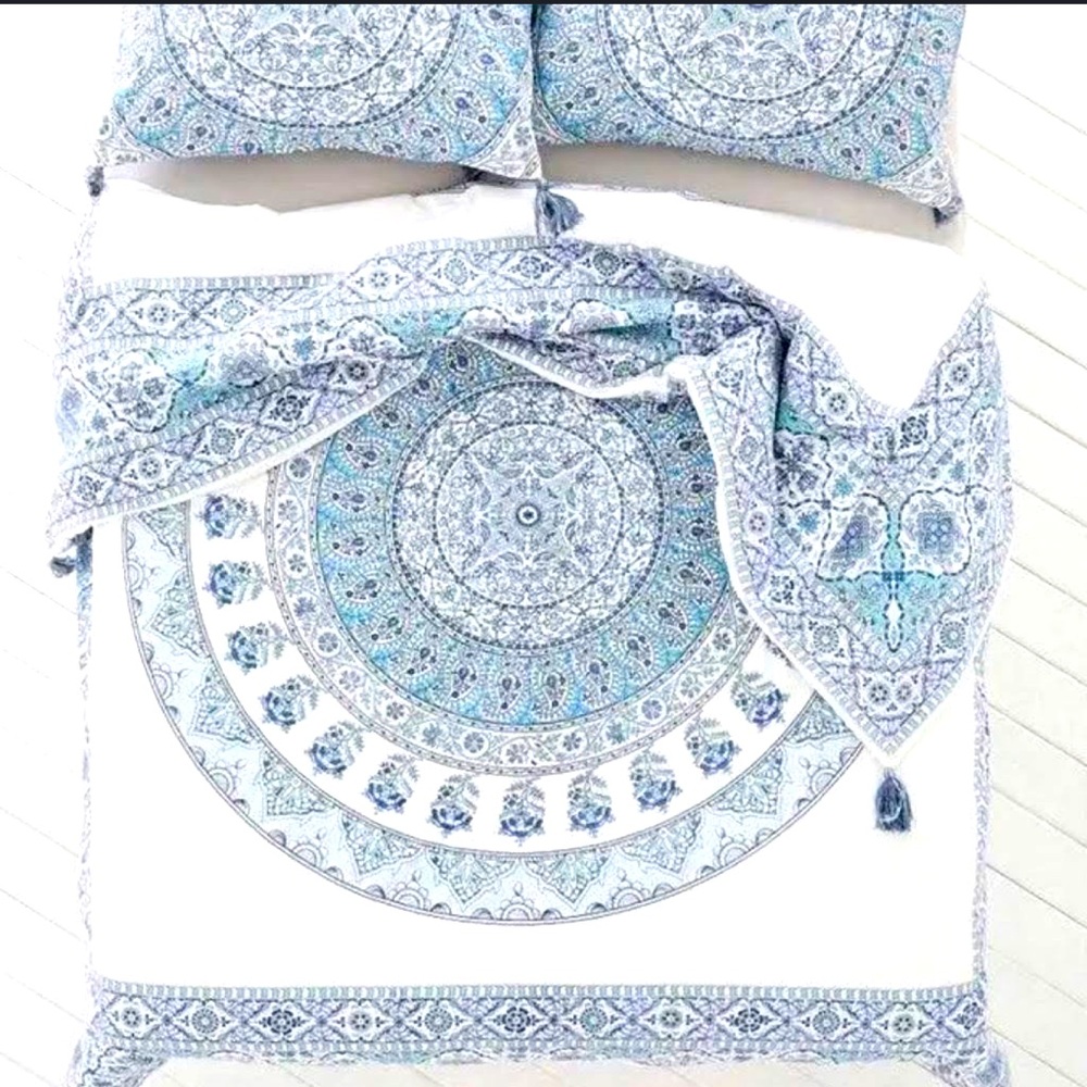 Urban outfitters blue mandala duvet twin XL